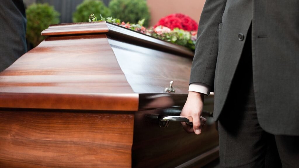 Planejar um funeral é essencial. Descubra como os planos funerários oferecem segurança emocional e financeira em momentos delicados.