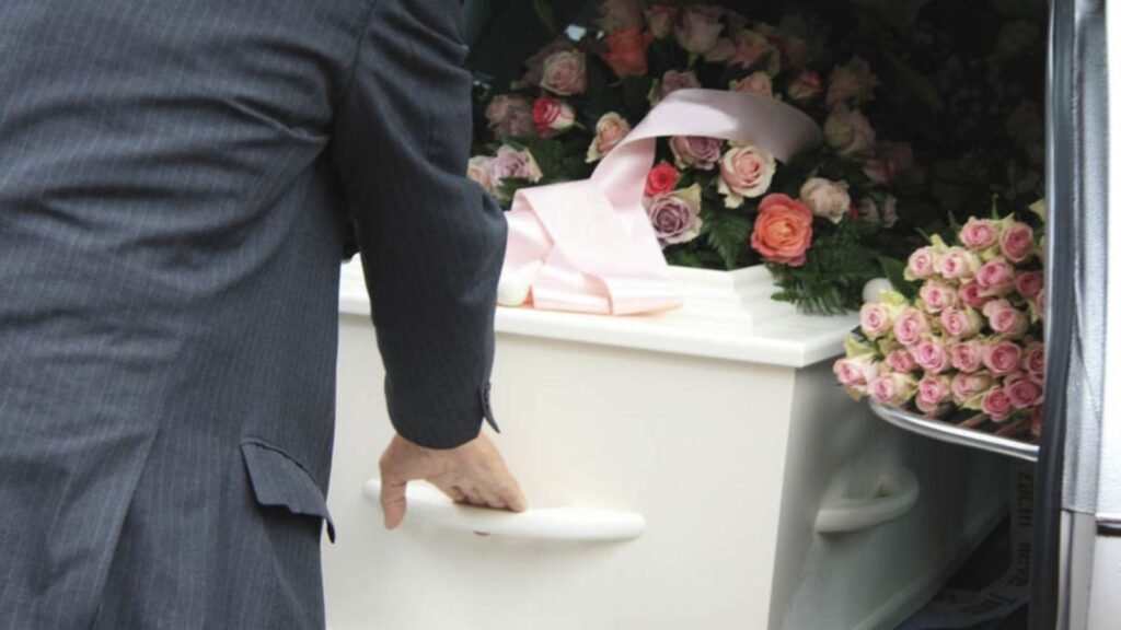 Planeje o futuro com serenidade. Conheça os planos funerários do Grupo Palmeiras Amazon e assegure suporte e economia em momentos difíceis.